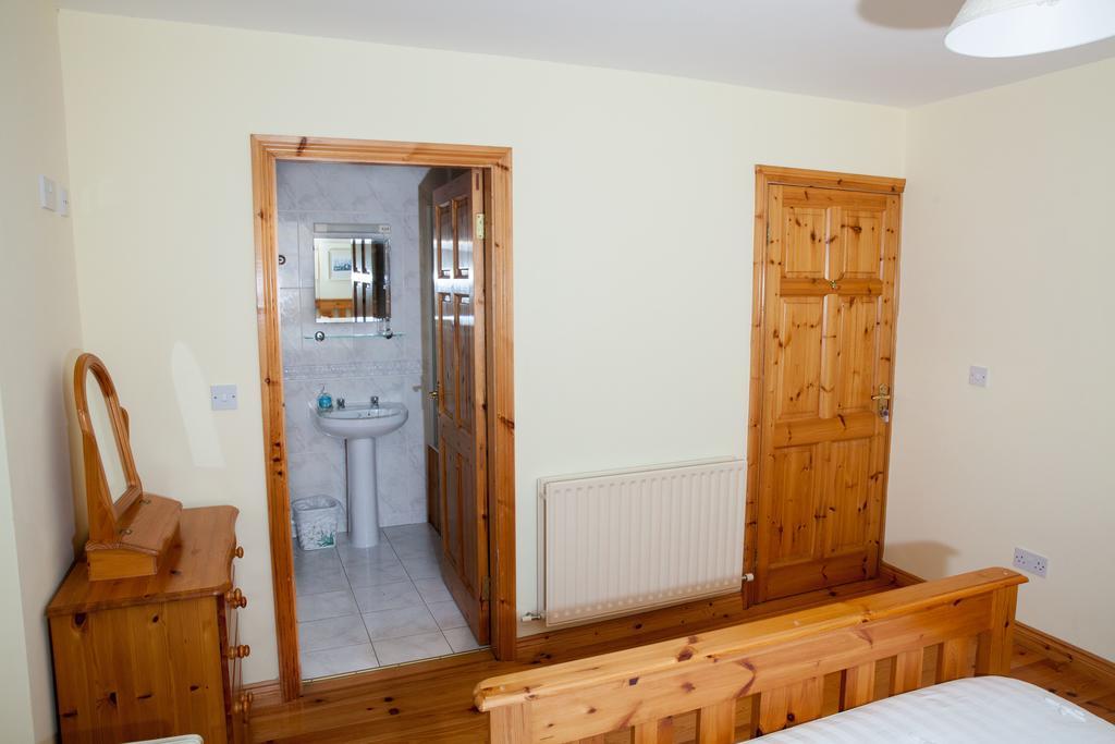 Fort Farmhouse B&B Castlegregory Exterior foto